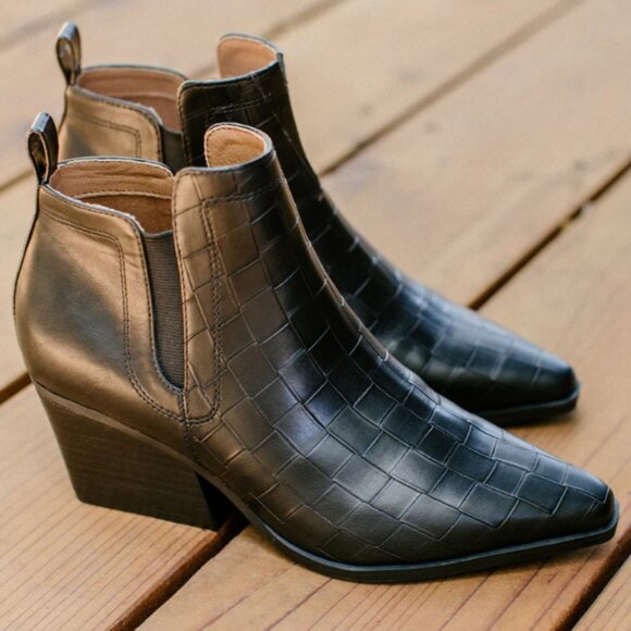 NEW YELLOW BOX Cameon Heeled Booties black for women 252 - Picture 1 of 9